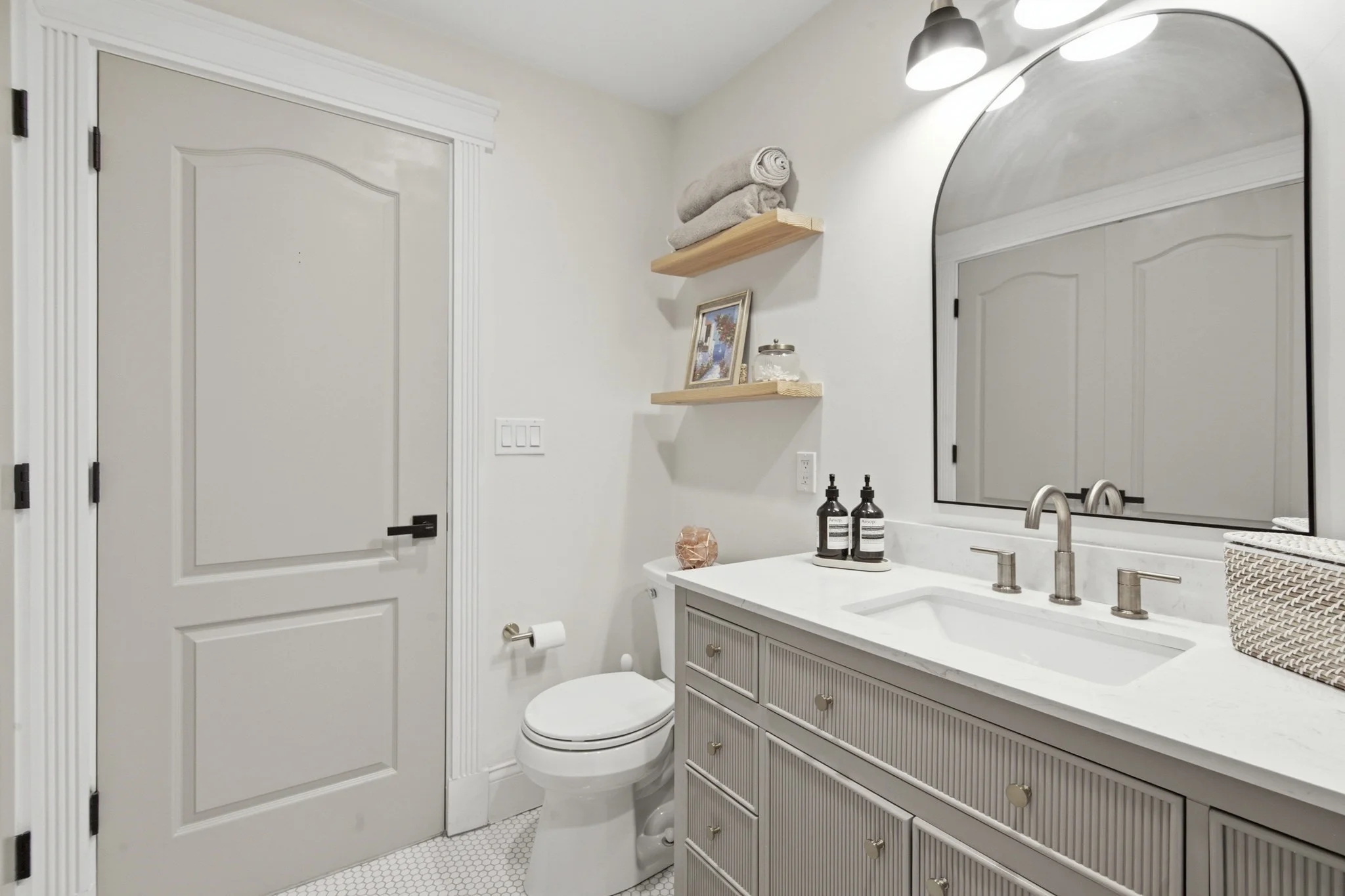 2 bed, 2 bath apartment for rent at 255 Gold St Unit 2, South Boston — photo 9 of 13