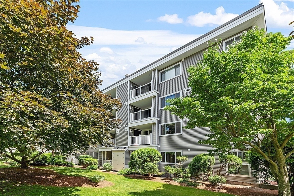 2 bed, 2 bath apartment for rent at 255 North Rd Unit 186, Chelmsford — photo 1 of 18