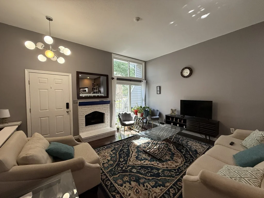2 bed, 2 bath apartment for rent at 255 North Rd Unit 70, Chelmsford — photo 2 of 25