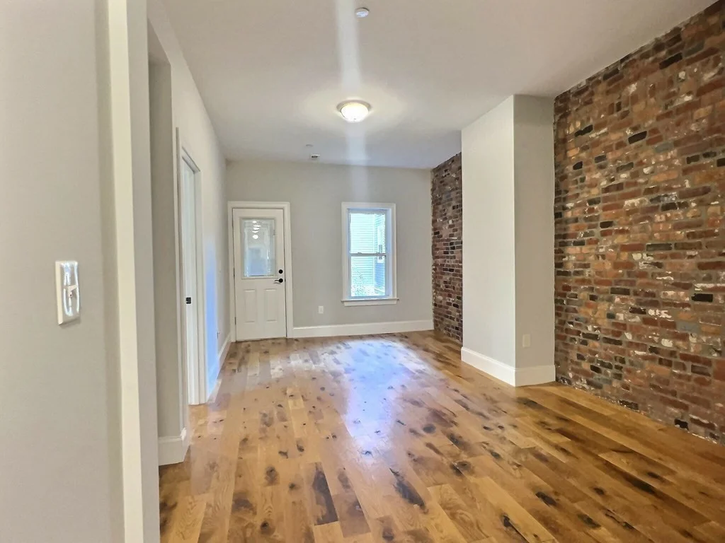 4 bed, 2 bath apartment for rent at 255 Paris Unit 1, East Boston — photo 4 of 15