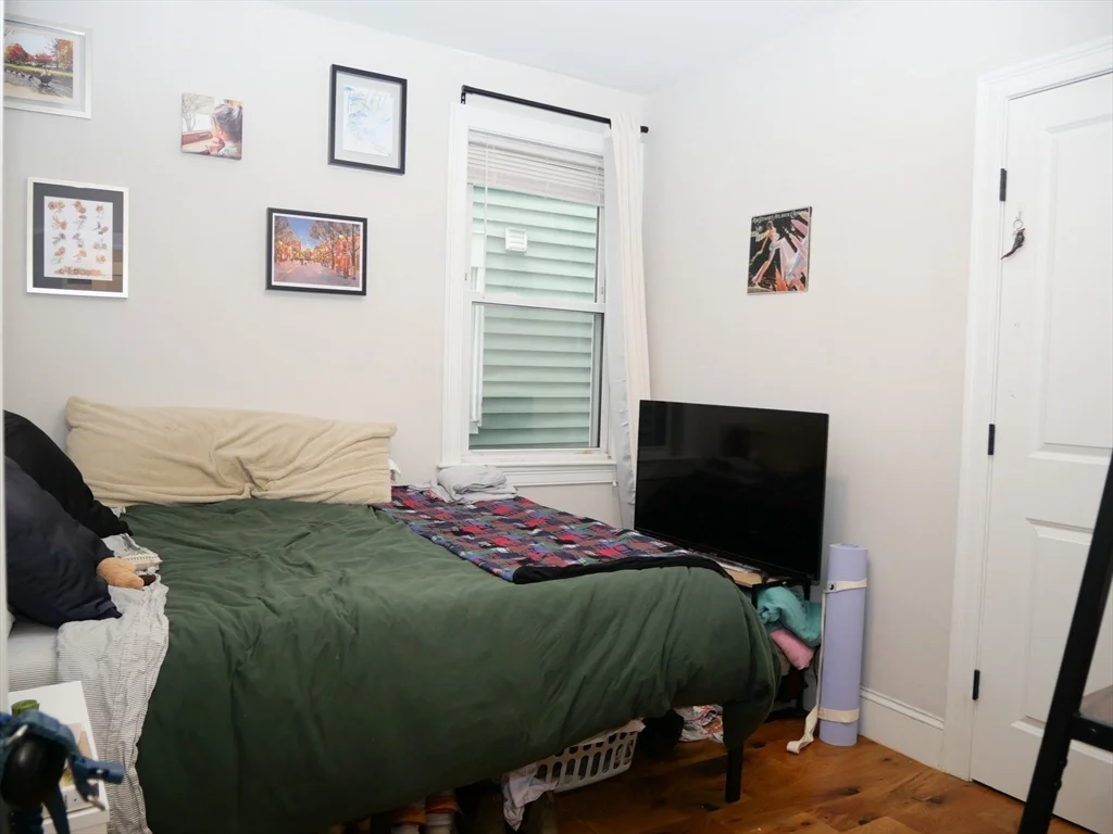 4 bed, 2 bath apartment for rent at 255 Paris Unit 2, East Boston — photo 7 of 13