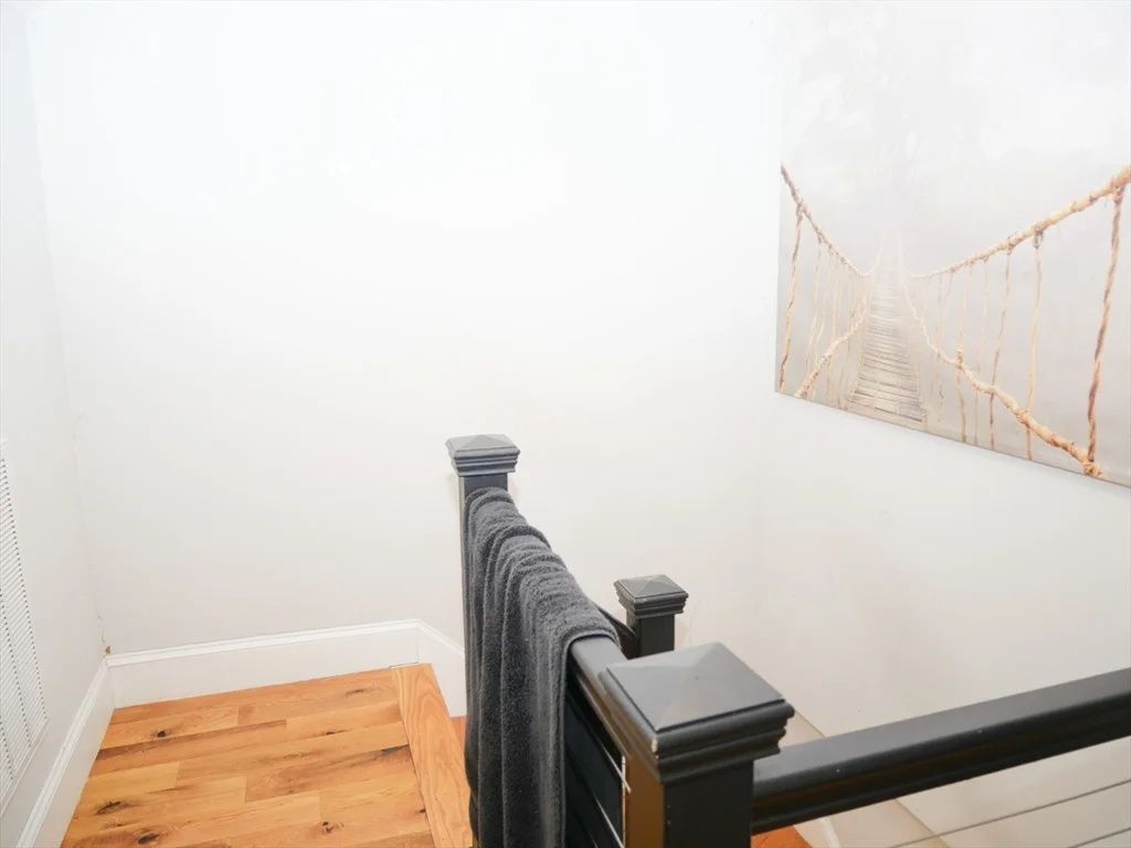 5 bed, 3 bath apartment for rent at 255 Paris Unit 3, East Boston — photo 11 of 17