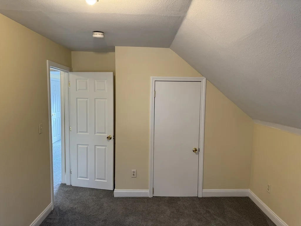 3 bed, 1 bath apartment for rent at 255 River St Unit 1, Zip 01832 — photo 16 of 22