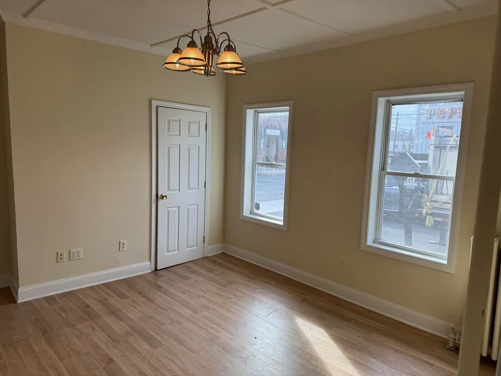 3 bed, 1 bath apartment for rent at 255 River St Unit 1, Zip 01832 — photo 10 of 22