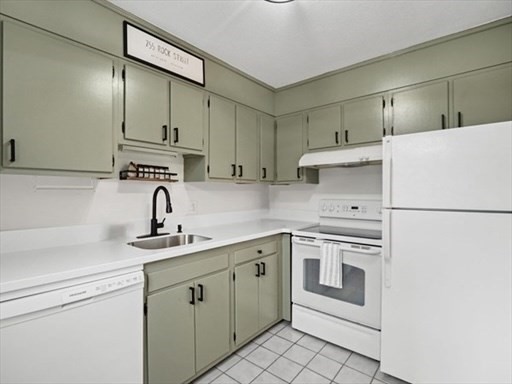 2 bed, 1 bath apartment for rent at 255 Rock St Unit 255, Norwood — photo 11 of 23