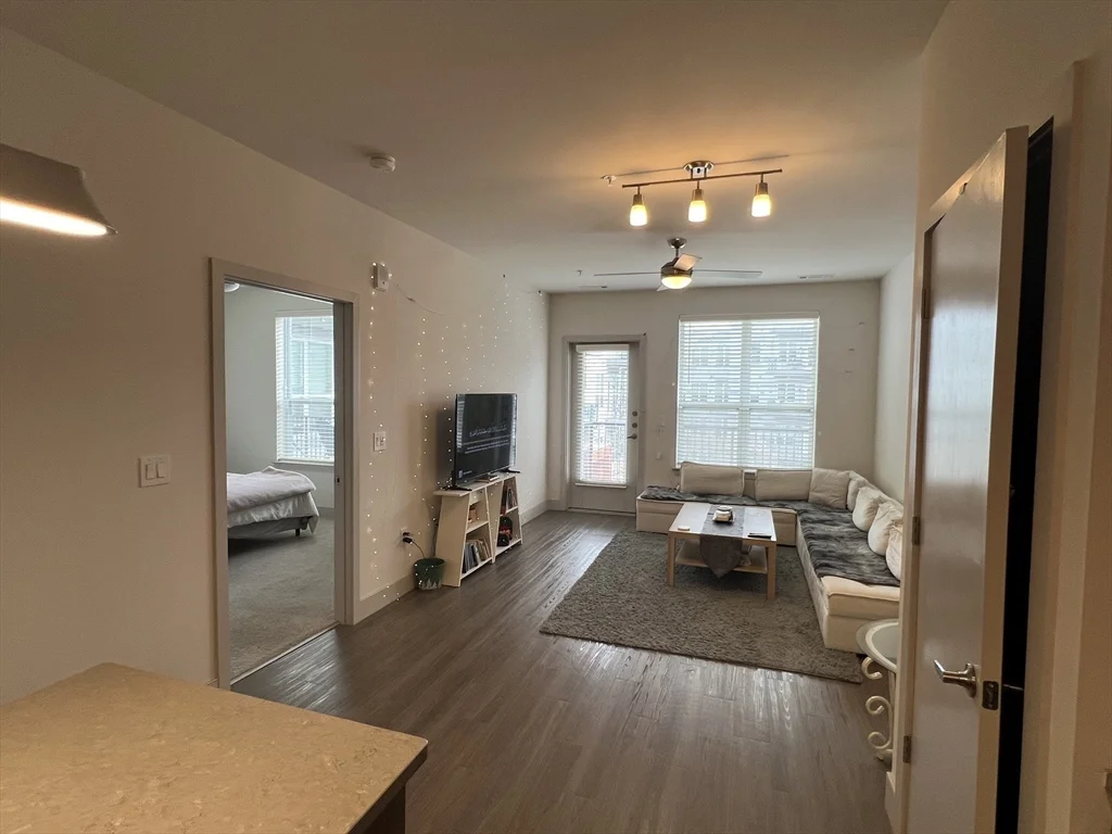 1 bed, 1 bath apartment for rent at 255 Vale St Unit 5218, Chelsea — photo 5 of 9