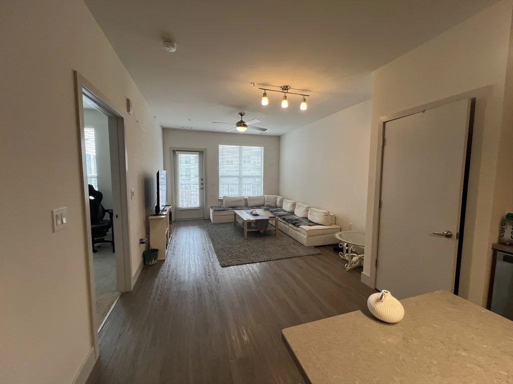 1 bed, 1 bath apartment for rent at 255 Vale St Unit 5218, Chelsea — photo 4 of 9