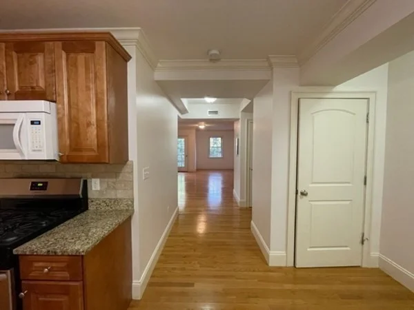 2 bed, 2 bath apartment for rent at 255 Winter Unit 304, Waltham — photo 4 of 13