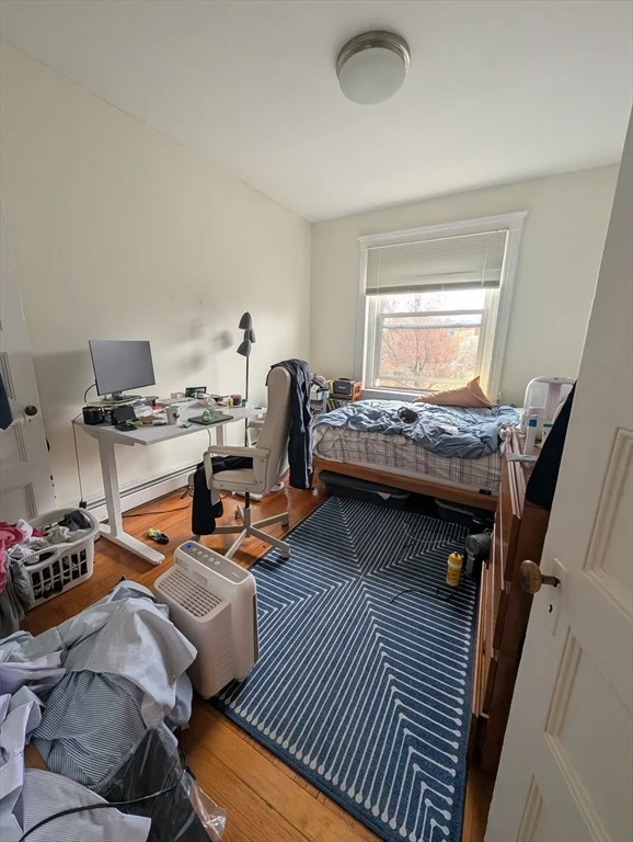 3 bed, 1 bath apartment for rent at 256 Aspinwall Ave Unit 3, Riverway Island — photo 5 of 9