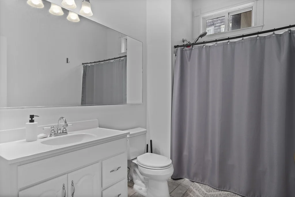 2 bed, 1 bath apartment for rent at 256 Bowen Unit 1, South Boston — photo 7 of 12