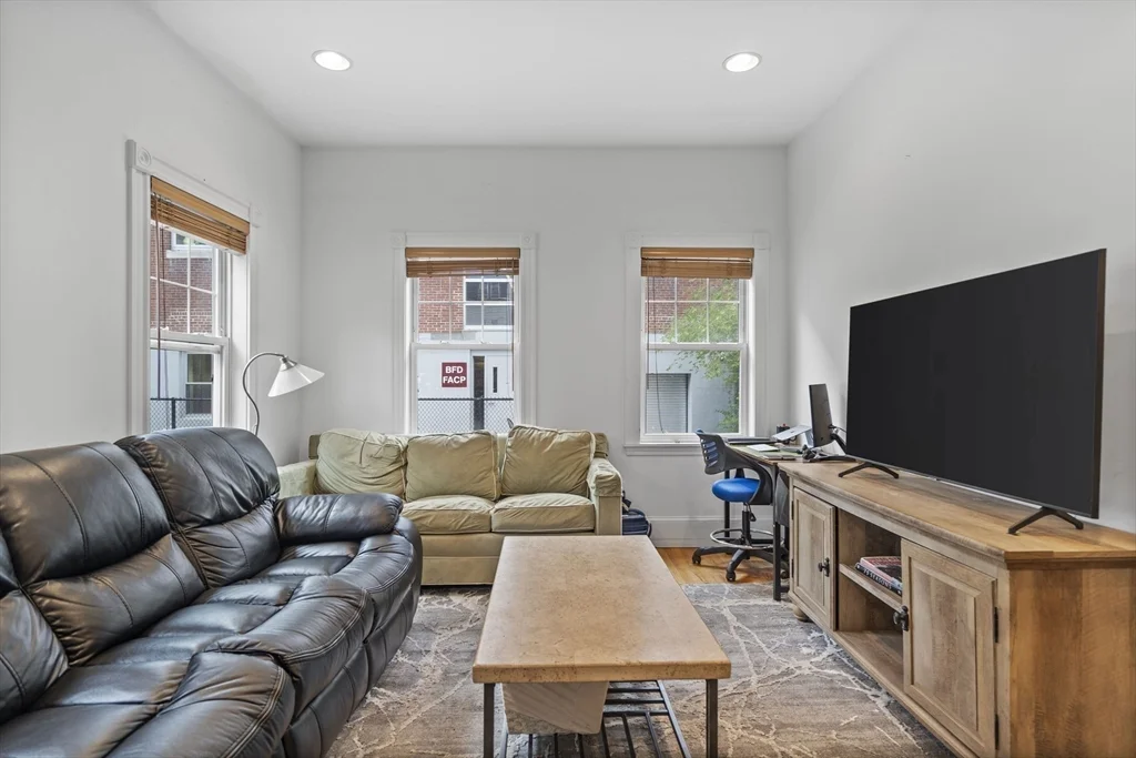 2 bed, 1 bath apartment for rent at 256 Bowen Unit 1, South Boston — photo 4 of 12