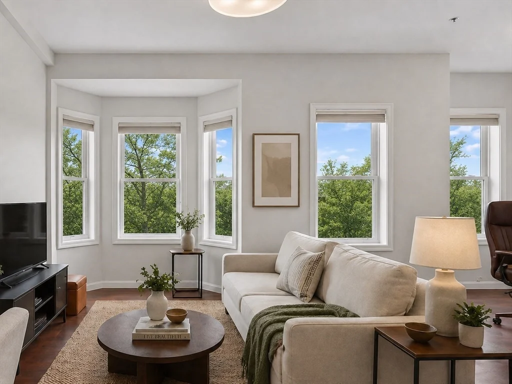 2 bed, 1 bath apartment for rent at 256 Bremen St Unit 3, East Boston