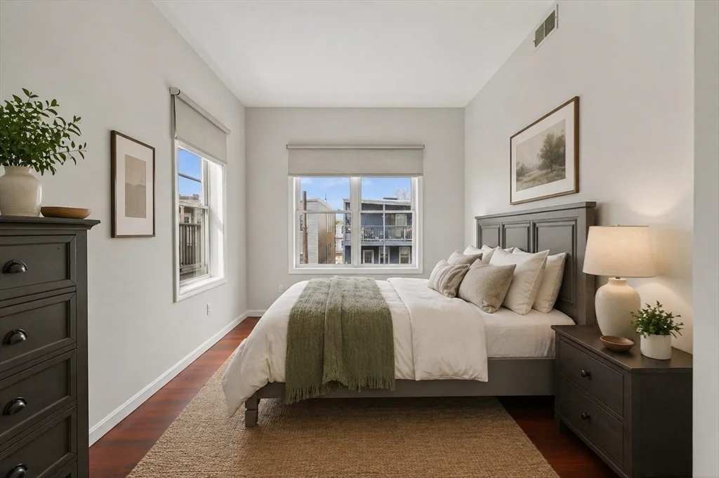 2 bed, 1 bath apartment for rent at 256 Bremen St Unit 3, East Boston — photo 4 of 14
