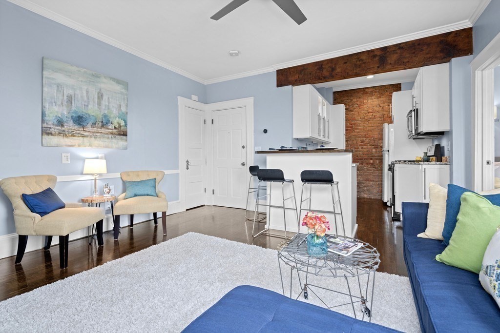 1 bed, 1 bath apartment for rent at 256 Bunker Hill St Unit 2, Charlestown — photo 5 of 11