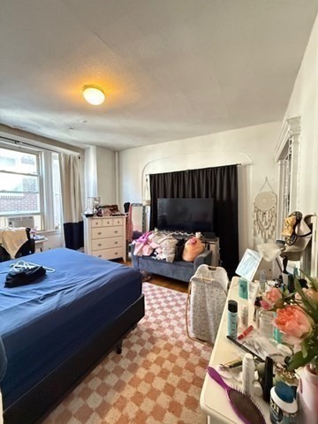 3 bed, 1 bath apartment for rent at 256 Corey Rd Unit 1, Brighton — photo 6 of 11