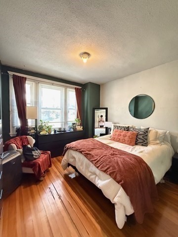 3 bed, 1 bath apartment for rent at 256 Corey Rd Unit 1, Brighton — photo 4 of 11