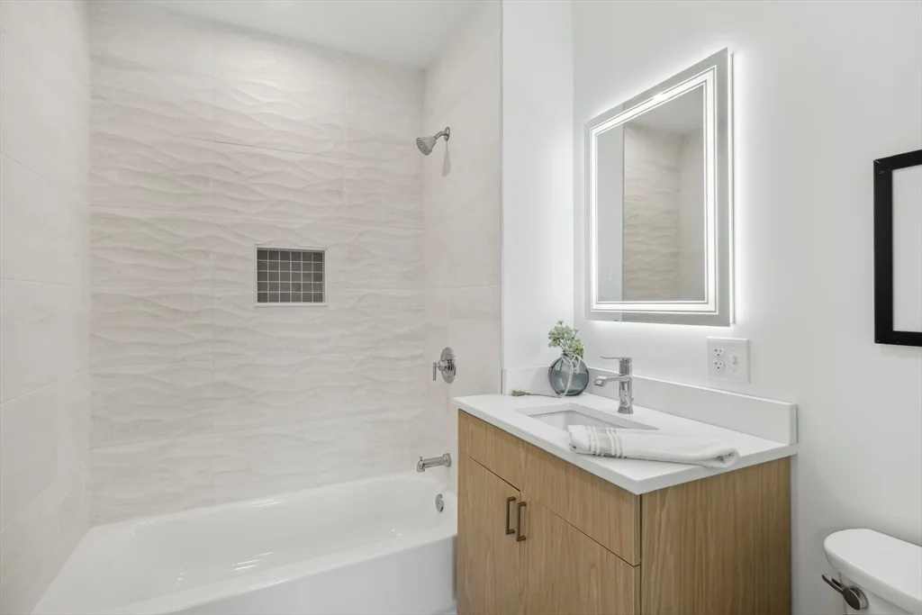 2 bed, 2 bath apartment for rent at 256 Dorchester St Unit 504, South Boston — photo 17 of 24