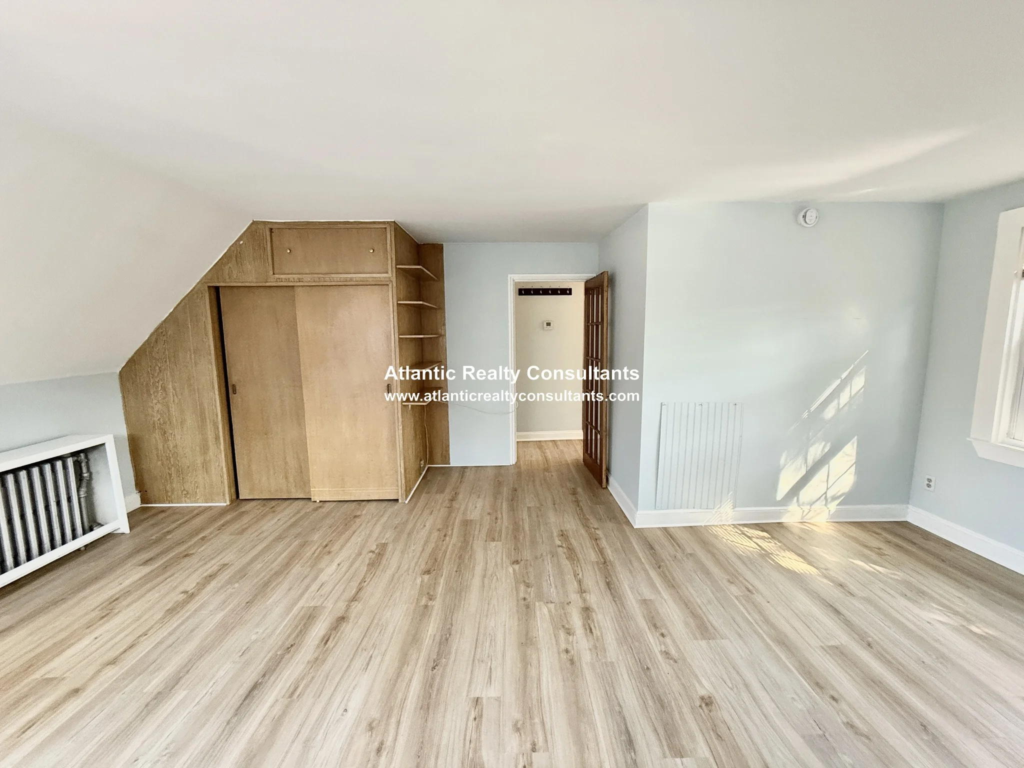 1 bed, 1 bath apartment for rent at 256 Lowell Ave Unit PH, Newtonville — photo 5 of 13