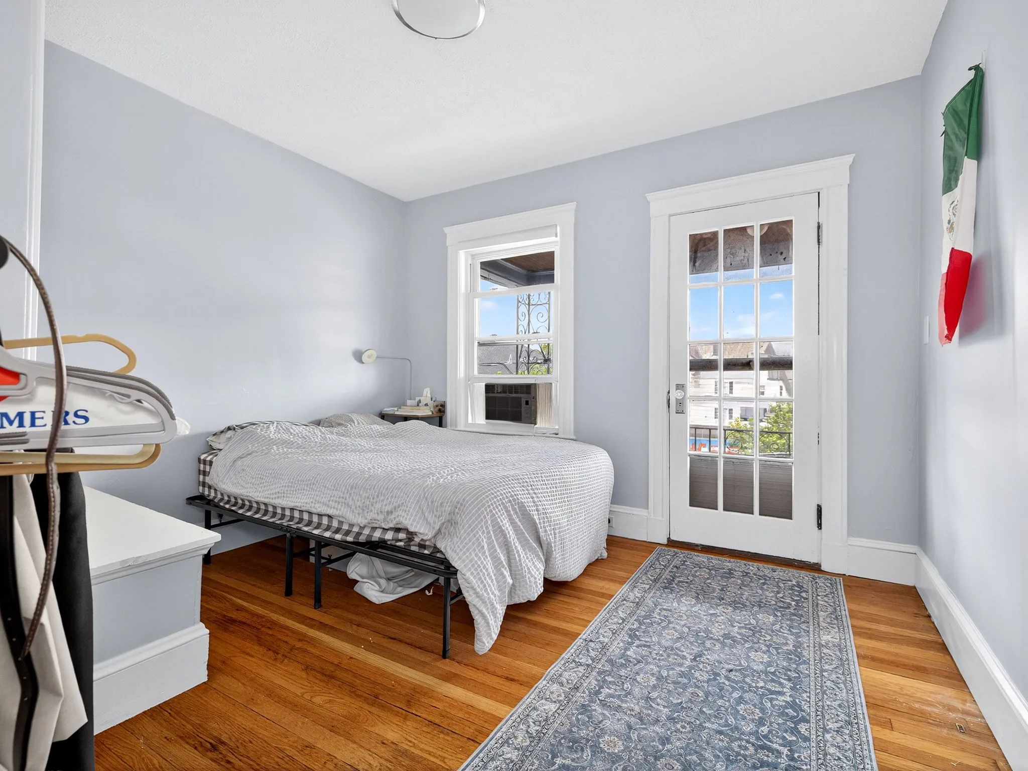 4 bed, 2 bath apartment for rent at 256 Main St Unit 2, South Medford — photo 14 of 18