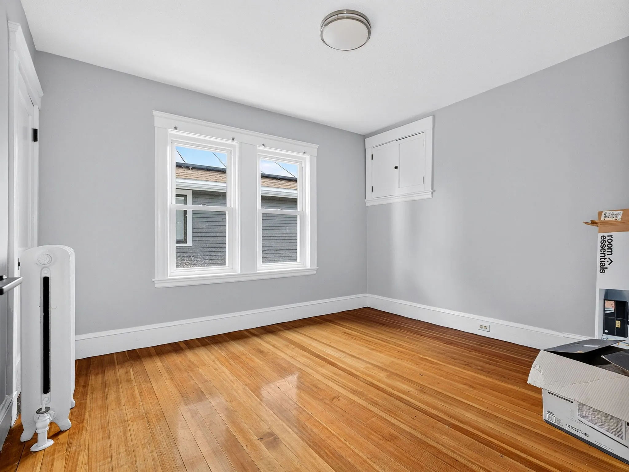 4 bed, 2 bath apartment for rent at 256 Main St Unit 2, South Medford — photo 10 of 18