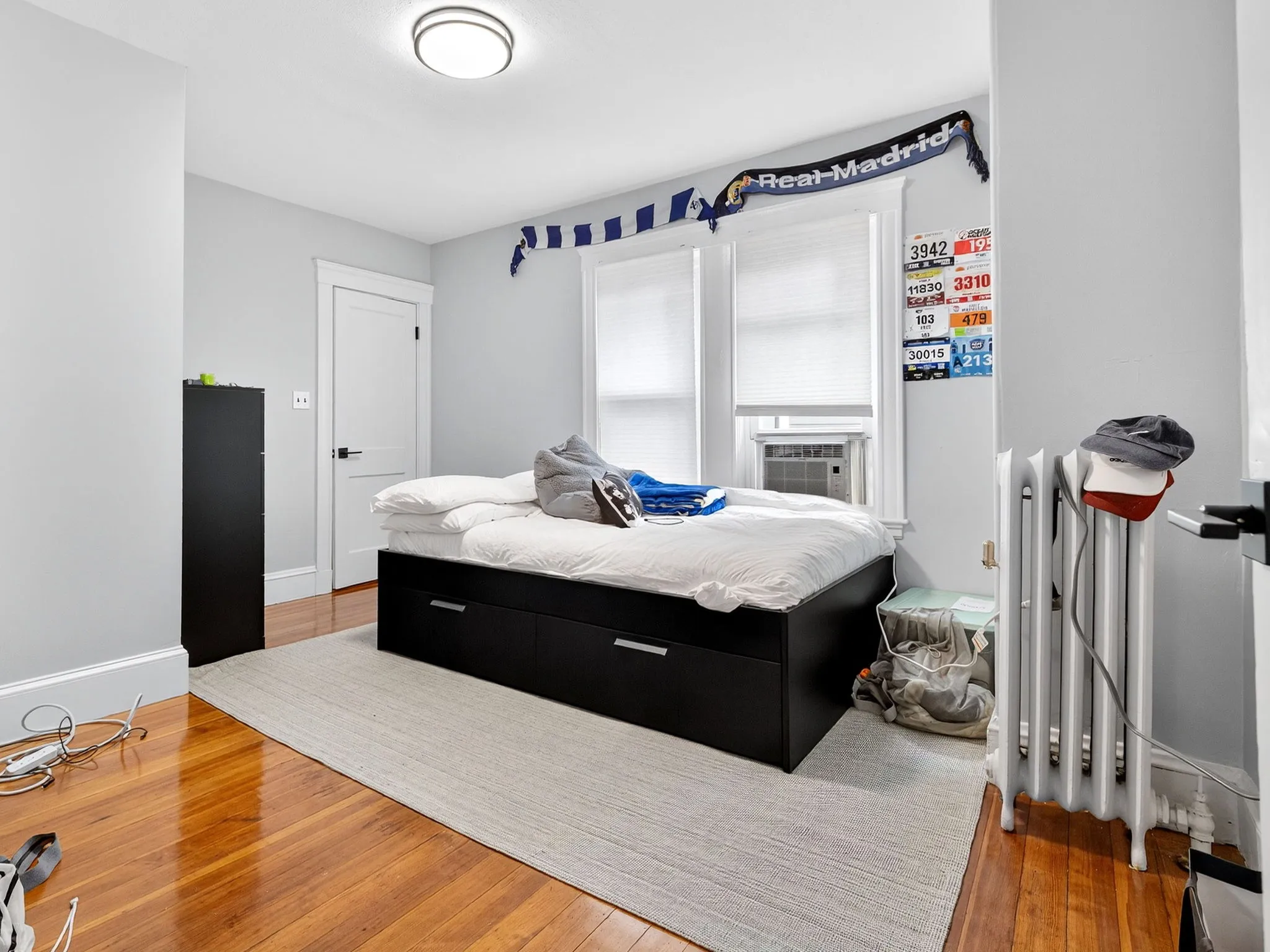 4 bed, 2 bath apartment for rent at 256 Main St Unit 2, South Medford — photo 8 of 18