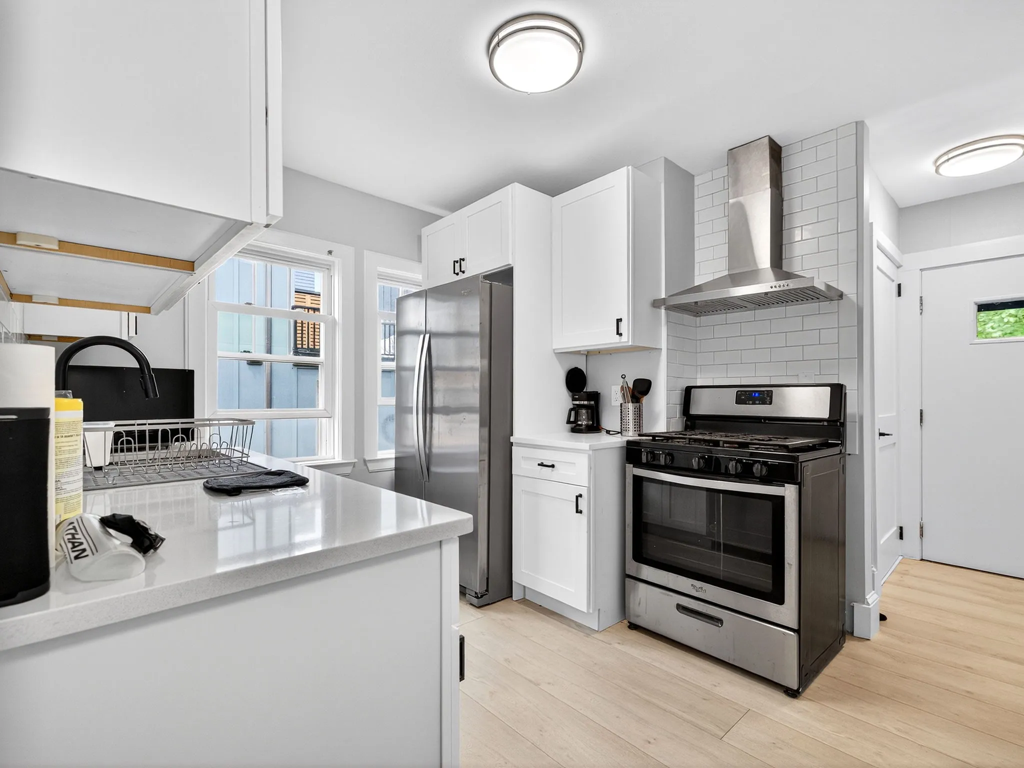 4 bed, 2 bath apartment for rent at 256 Main St Unit 2, South Medford