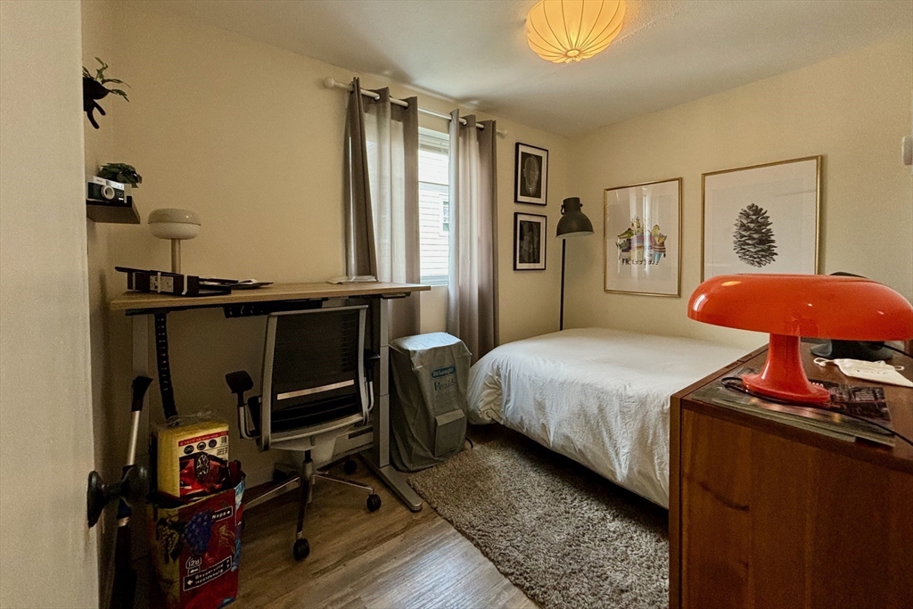 2 bed, 1 bath apartment for rent at 256 Parker Hill Ave Unit 3, Mission Hill — photo 4 of 9