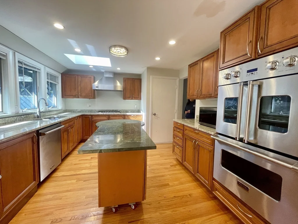 3 bed, 3 bath apartment for rent at 256 South Ave Unit 256, Weston — photo 2 of 27