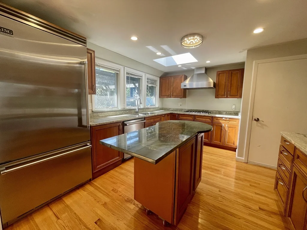 3 bed, 3 bath apartment for rent at 256 South Ave Unit 256, Weston — photo 4 of 27