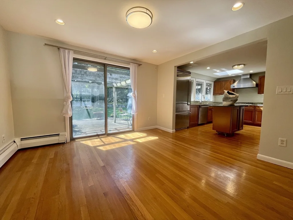3 bed, 3 bath apartment for rent at 256 South Ave Unit 256, Weston — photo 6 of 27