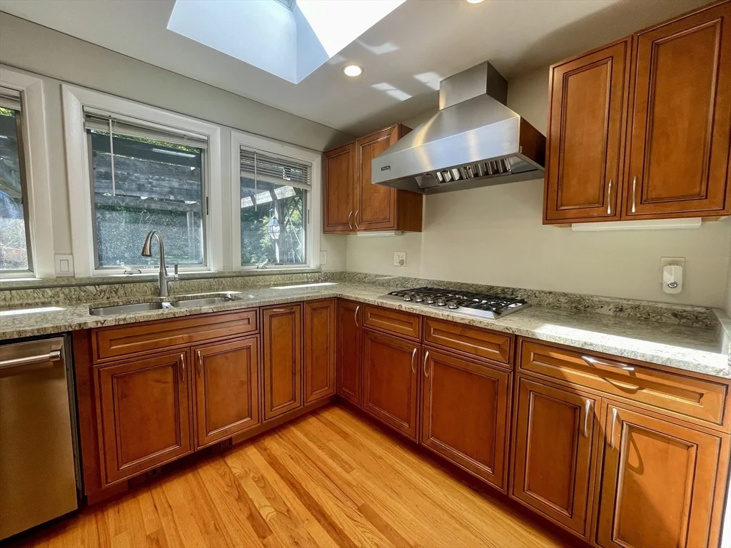 3 bed, 3 bath apartment for rent at 256 South Ave Unit 256, Weston