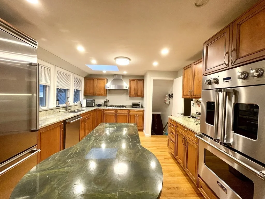 3 bed, 3 bath apartment for rent at 256 South Ave, Weston