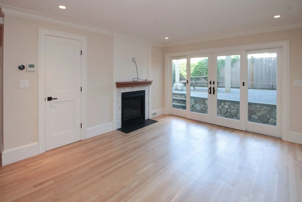 2 bed, 1 bath apartment for rent at 256 W 3rd St Unit 1, South Boston — photo 4 of 11
