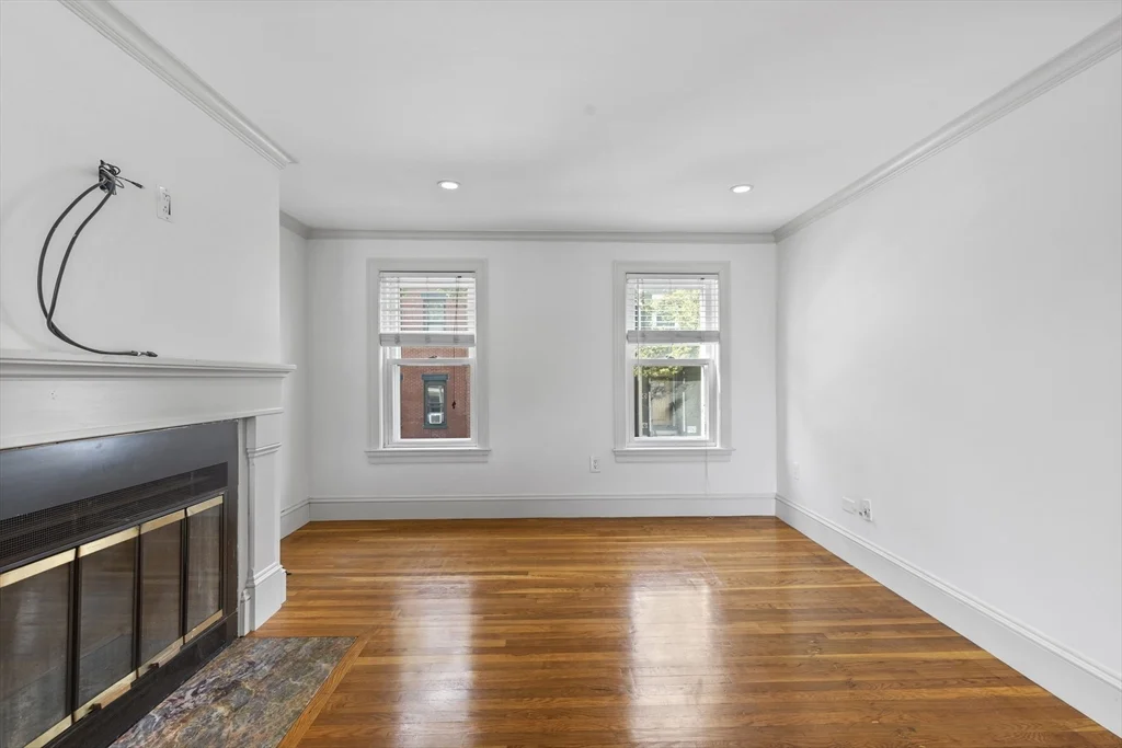 2 bed, 1 bath apartment for rent at 256 W 3rd St Unit 2, South Boston — photo 14 of 30