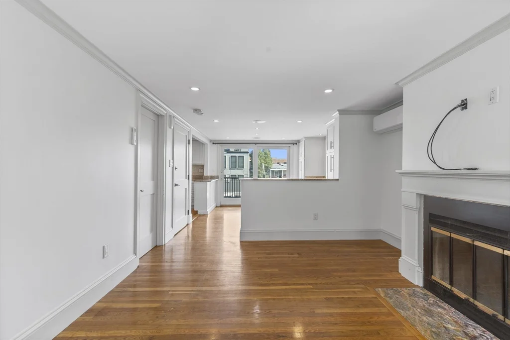 2 bed, 1 bath apartment for rent at 256 W 3rd St Unit 2, South Boston — photo 16 of 30