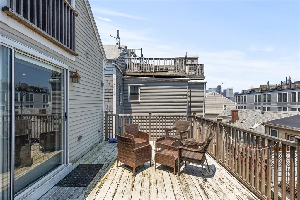 2 bed, 1 bath apartment for rent at 256 W 3rd St Unit 2, South Boston — photo 10 of 30