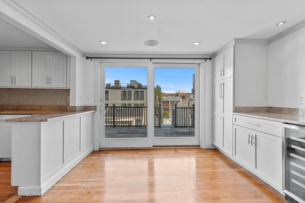 2 bed, 1 bath apartment for rent at 256 W 3rd St Unit 2, South Boston — photo 2 of 30