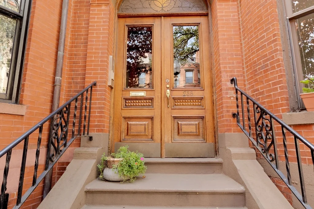 1 bed, 1 bath apartment for rent at 256 W Newton Unit 3, Back Bay — photo 6 of 25