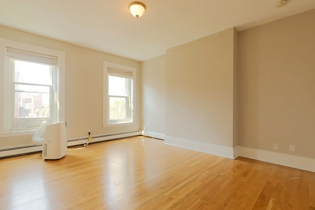 1 bed, 1 bath apartment for rent at 256 W Newton Unit 3, Back Bay — photo 19 of 25