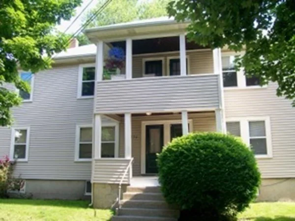 2 bed, 1 bath apartment for rent at 256B Robbins St Unit 2, Waltham — photo 1 of 10