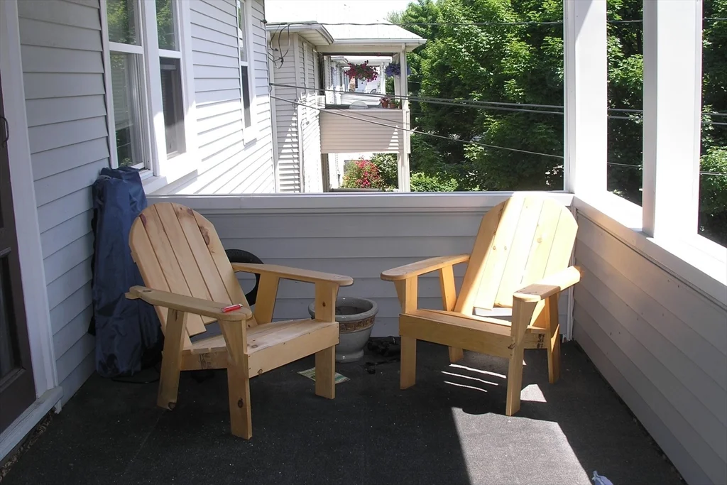 2 bed, 1 bath apartment for rent at 256B Robbins St Unit 2, Waltham — photo 2 of 10