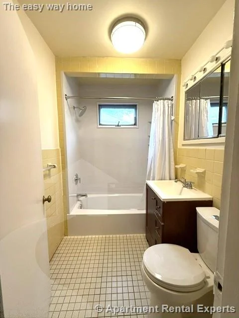 3 bed, 1 bath apartment for rent at 257 Powder House Boulevard Unit 1, Tufts — photo 6 of 17