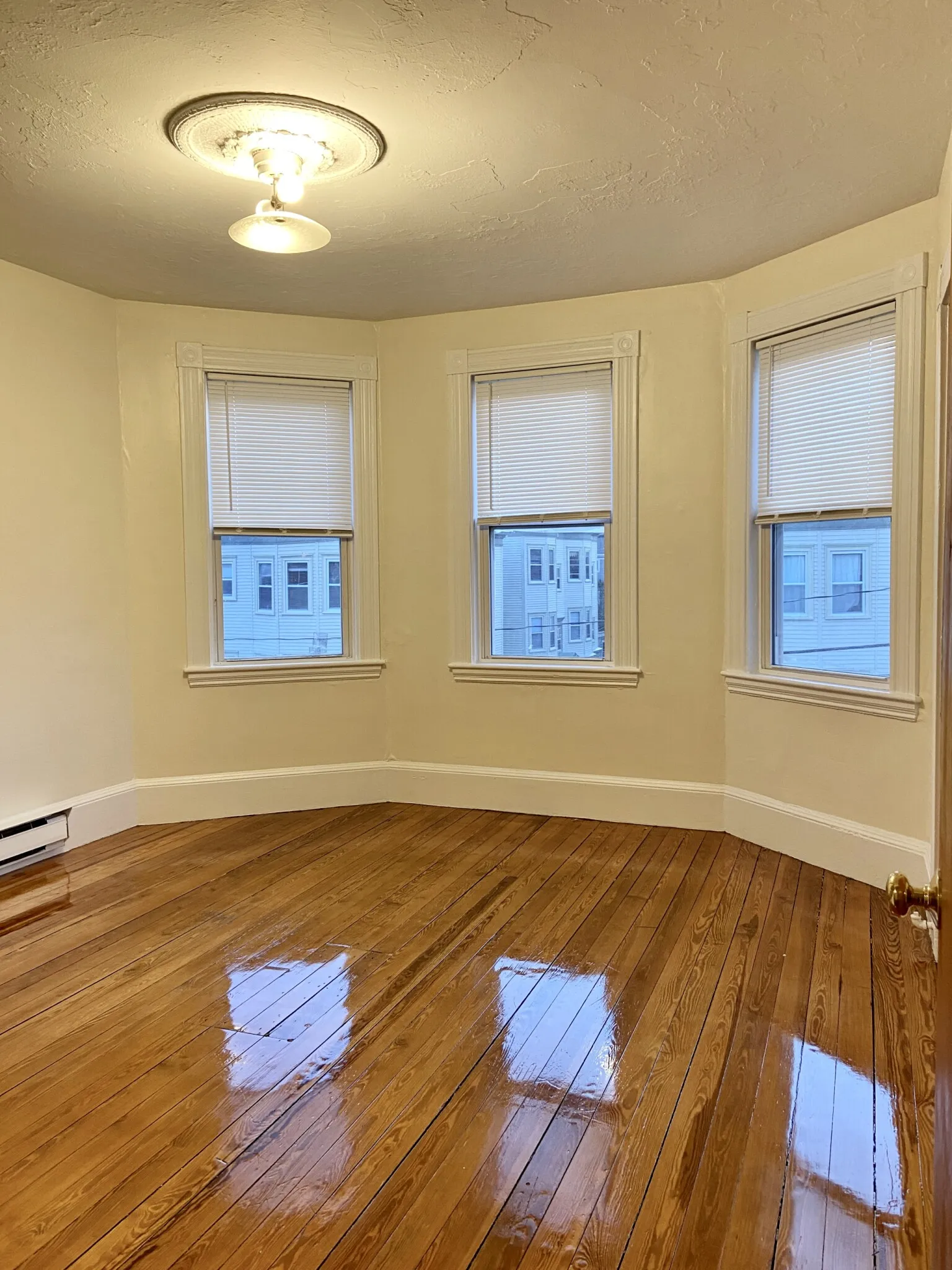 2 bed, 1 bath apartment for rent at 257 Beacon St Unit 3, Ward Two — photo 6 of 15