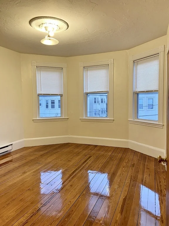 2 bed, 1 bath apartment for rent at 257 Beacon St Unit 3, Ward Two — photo 2 of 15