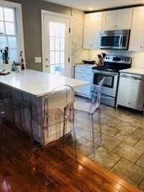 3 bed, 1 bath apartment for rent at 257 Bishop St Unit 257, Framingham — photo 4 of 13