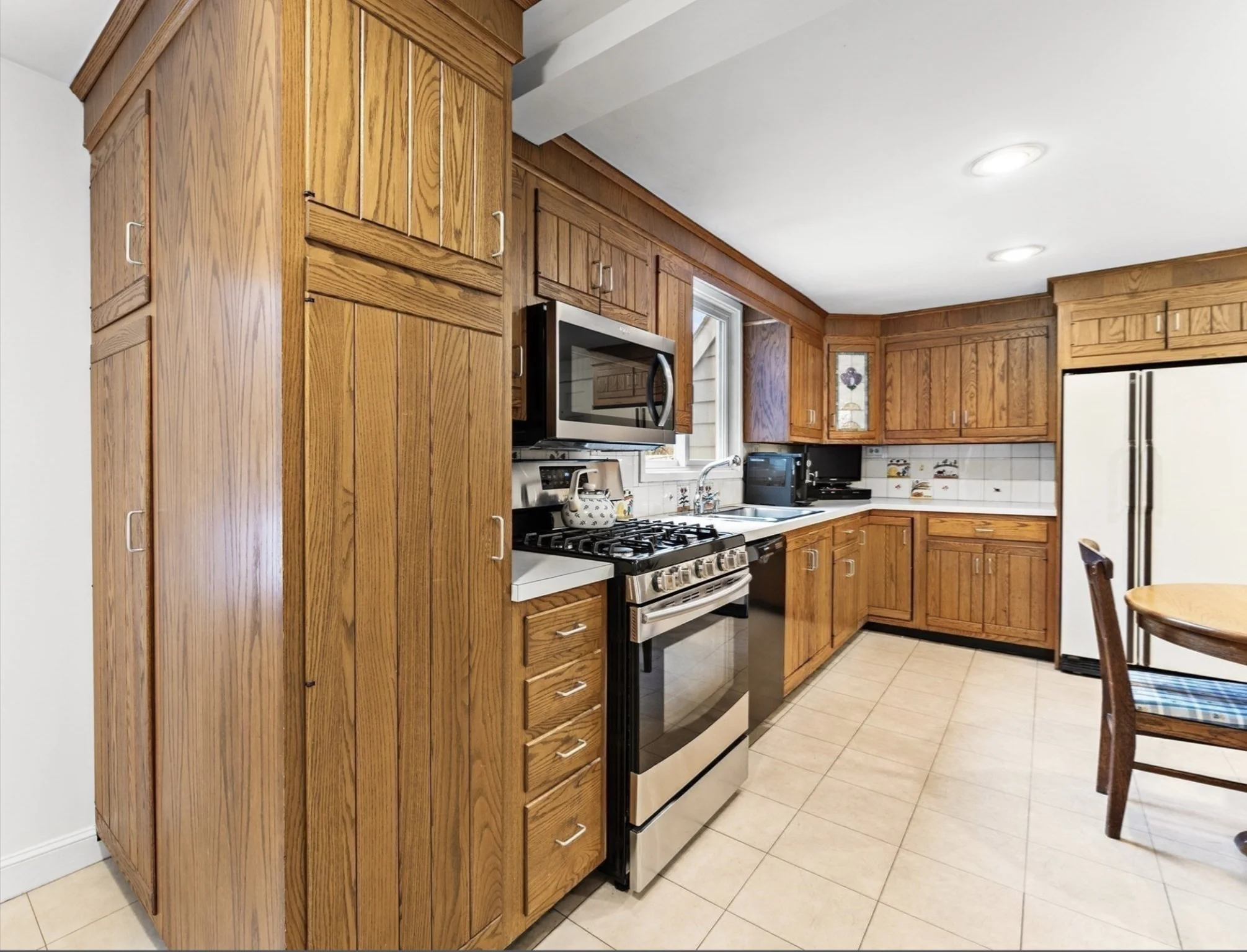 5 bed, 2 bath apartment for rent at 257 Dedham Unit na, Oak Hill — photo 13 of 25