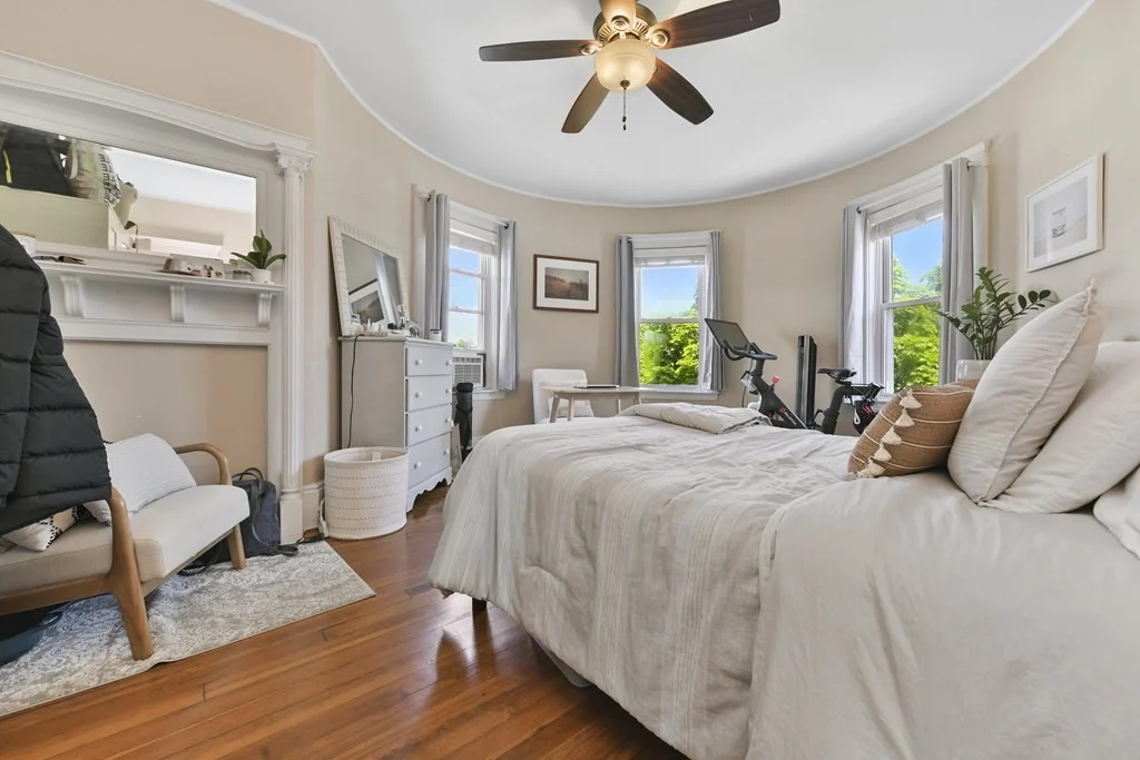 3 bed, 1 bath apartment for rent at 257 E Cottage Unit 3, Dorchester — photo 7 of 13