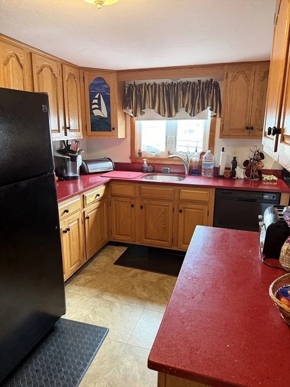 3 bed, 1 bath apartment for rent at 257 Foster Ave Unit WINTER, Marshfield — photo 3 of 15
