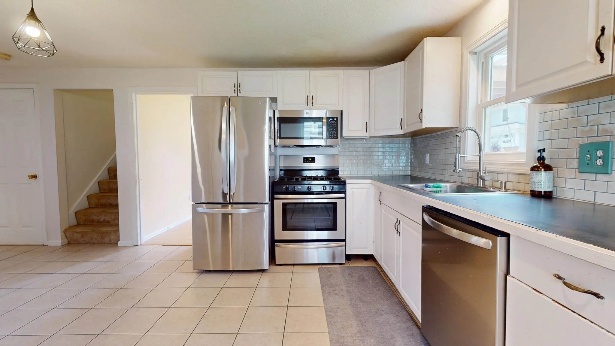 4 bed, 1 bath apartment for rent at 257 Hudson, Northborough — photo 12 of 19