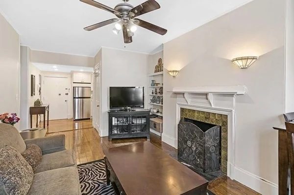 1 bed, 1 bath apartment for rent at 257 Marlborough St Unit 8, Back Bay — photo 4 of 9